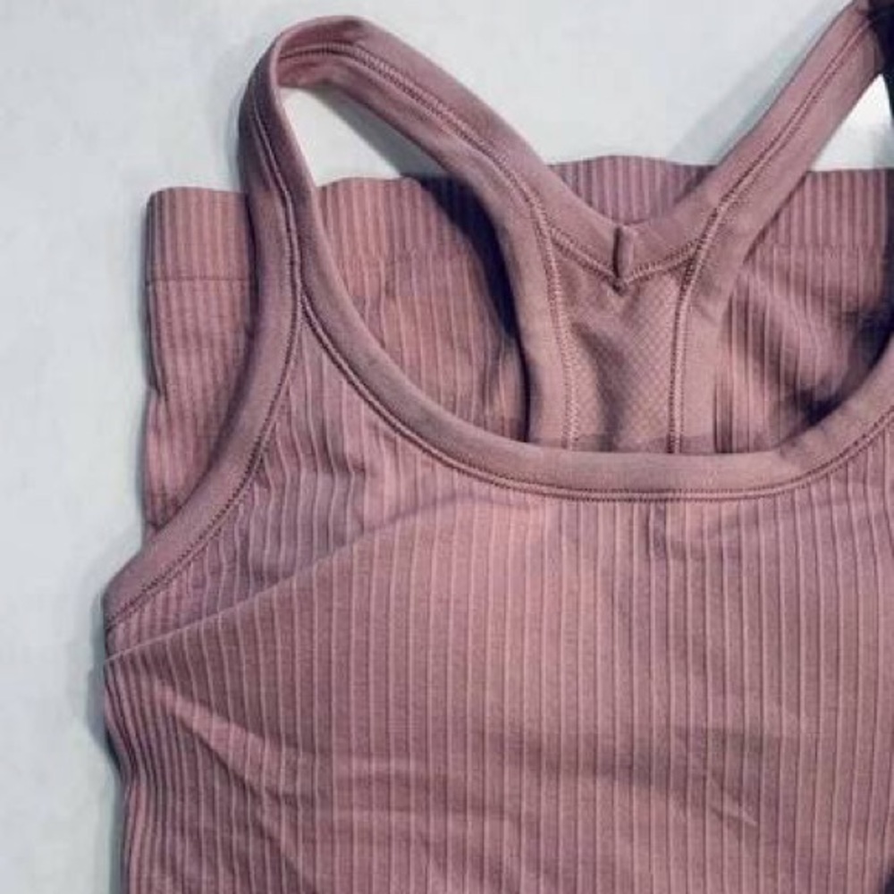 LULULEMON EBB TO STREET TANK